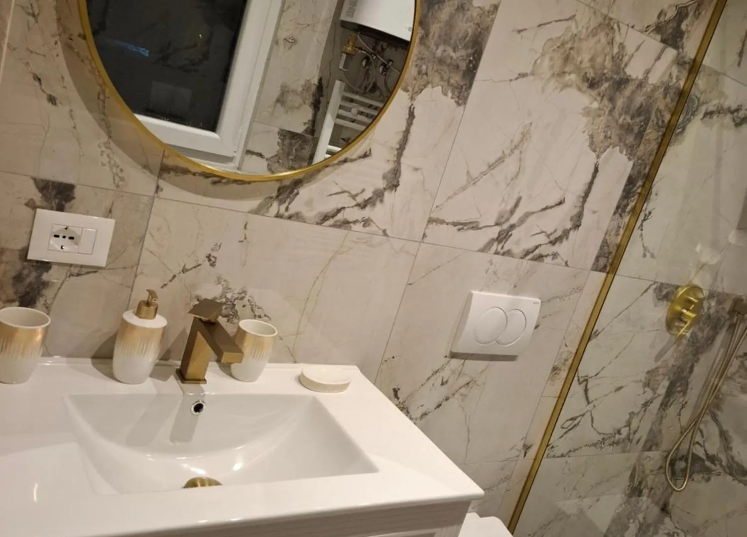 Castleview Suites Shkoder Apartment