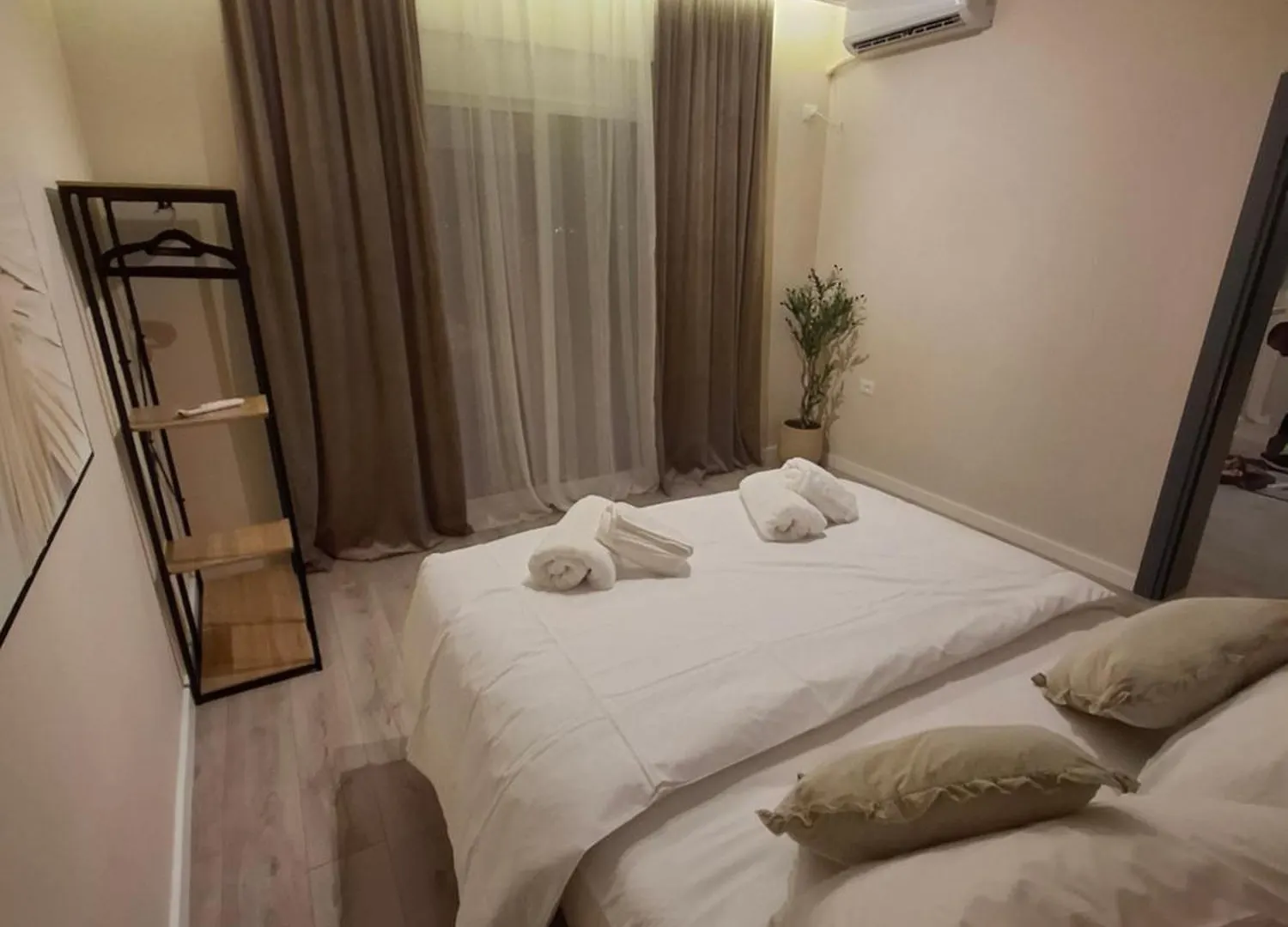 Castleview Suites Shkoder 0*,